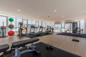 Gym With A View - Studio Apartment 316S