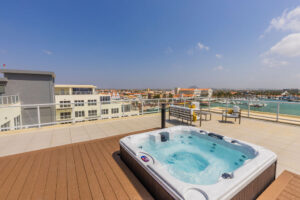 Top Roof - Studio Apartment 316S