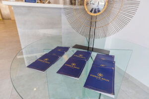 Front Desk - Studio Apartment 316S