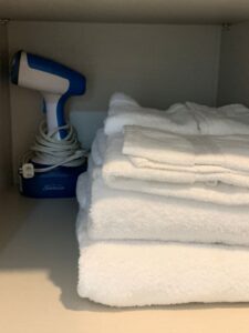 Iron & towels - Studio Apartment 316S